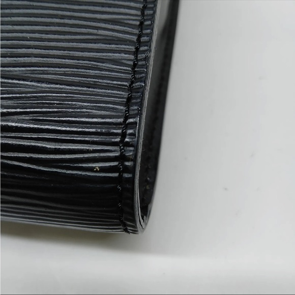 Louis Vuitton Pochette Arche Epi Black Shoulder / Handbag NOT FOR SALE - Picture 5 of 11